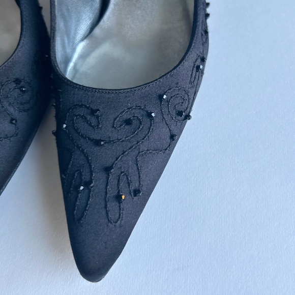 Stuart Weitzman Black Fabric Point Toe Heels size 8.5 - Picture 7 of 14